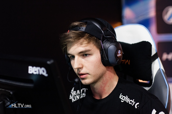 赛后dev1ce也表示"mlg哥伦布使我记忆深刻,本以为队