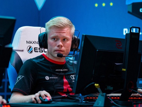 magisk谈加入小蜜蜂在这里会比在a队更加自由