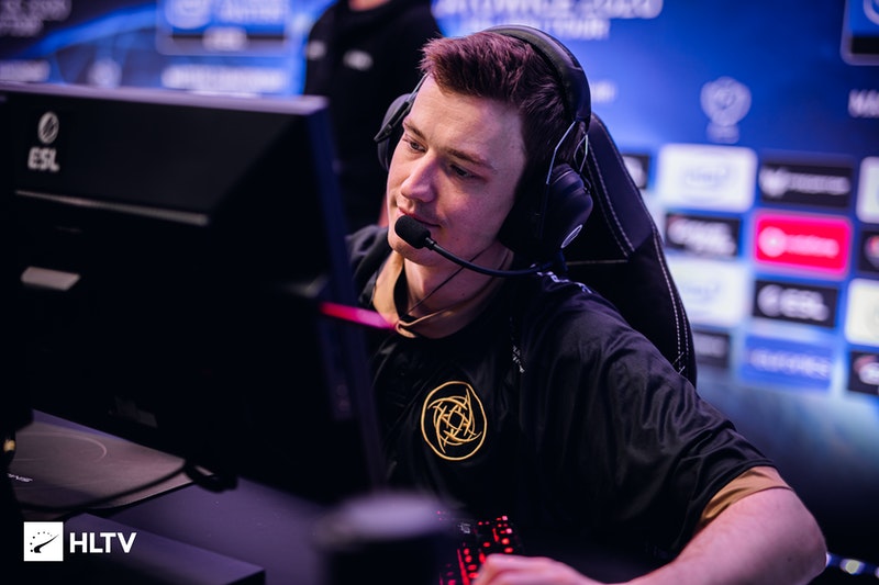 新人换老将nip下放twist临时招入青训队员ztr