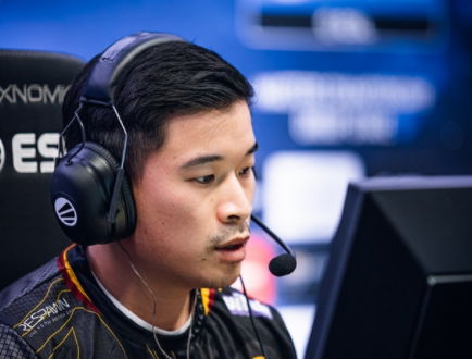 澳洲吴润波澳洲萨满dexter是原牛仔renegades的指挥,在他的带领下