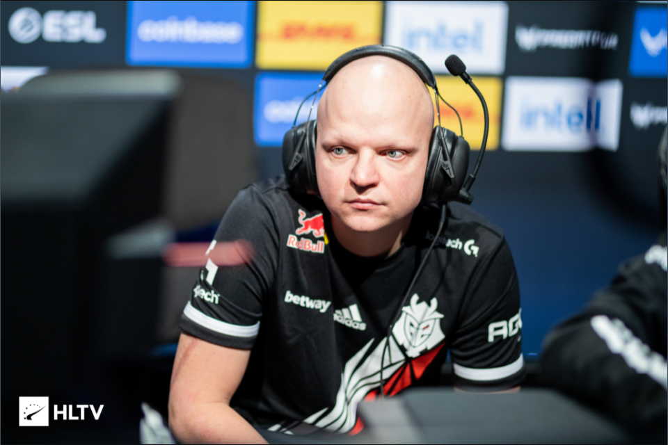 分别是来自navi junior的m0nesy,由66nexa替换为66aleksib,以及前