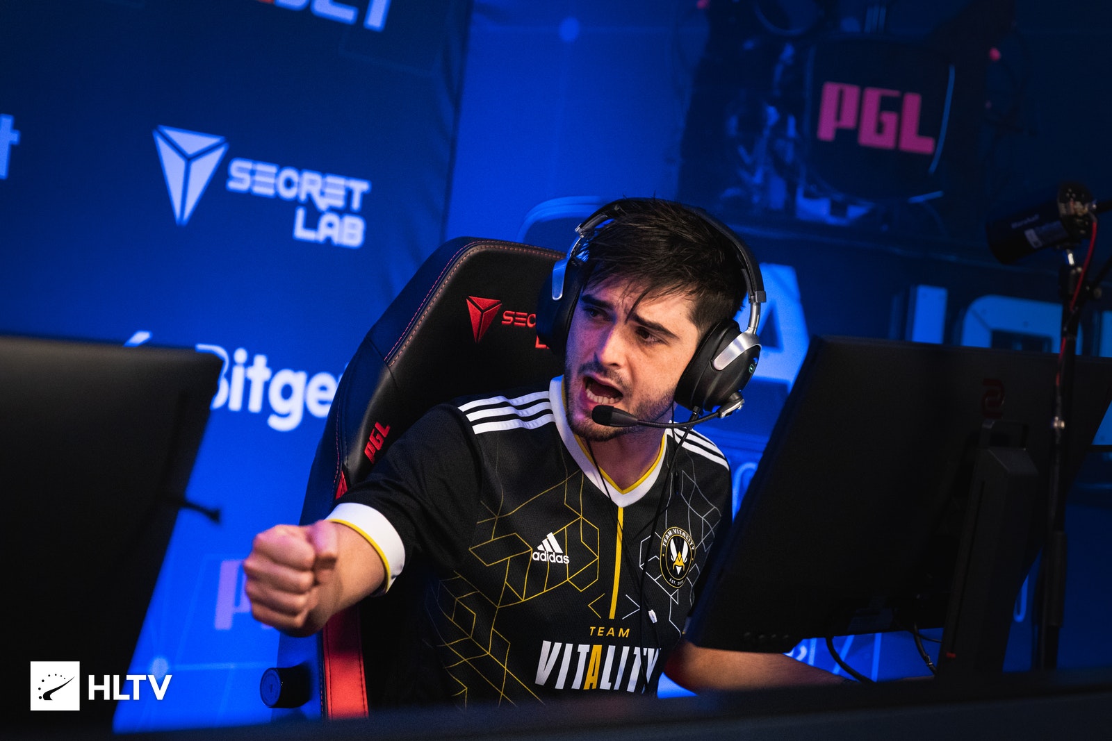 CSGO 唯一Major全勤选手 shox，17次参加Major赛事