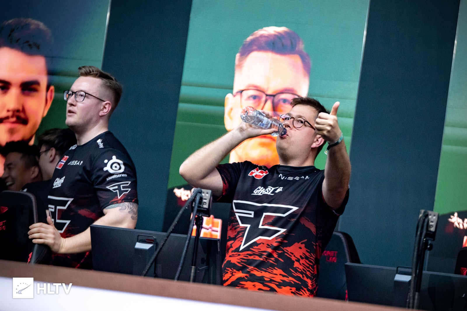 go圈日常事major常青树shox喜迎30岁生日